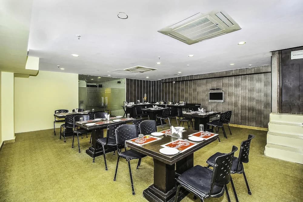 Stallen Suites Nehru Place by FabHotels - photo 22