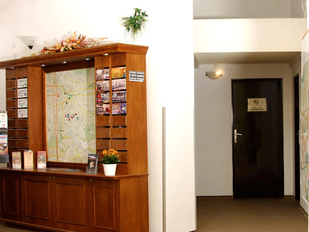 Hotel City Bell - photo 2