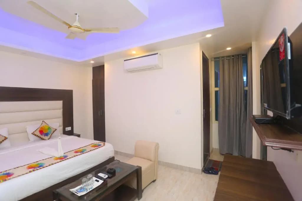 Hotel The Raj Palace - photo 5