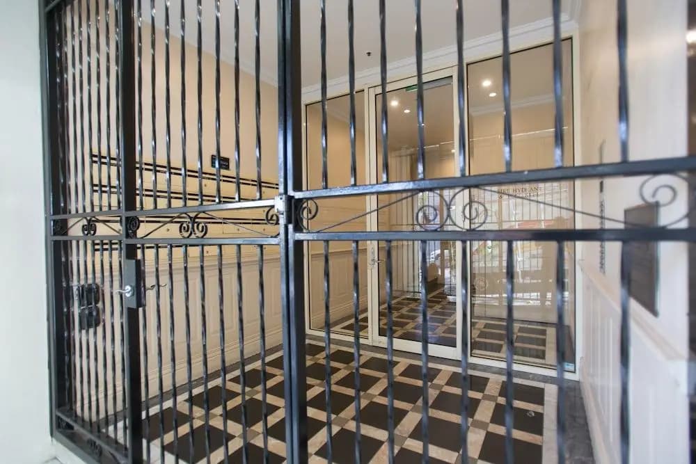 1 Exhibition Apartment Hotel - photo 5