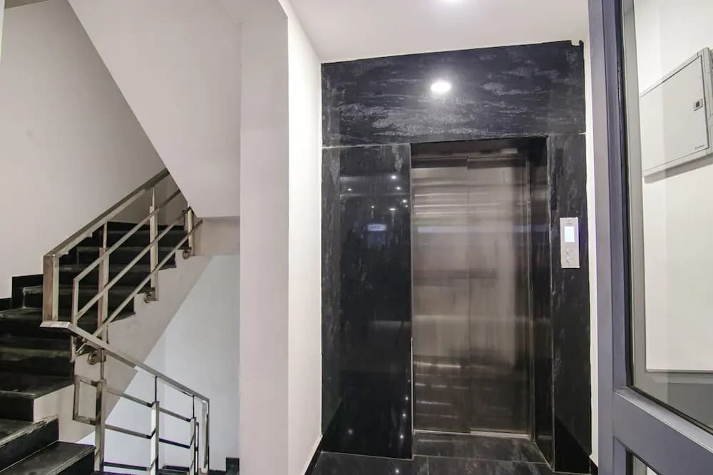 Fabhotel Moro Rohini Sector 4 - photo 12