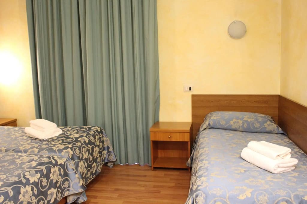 Hotel Club - photo 6