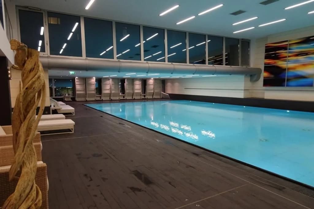 Pullman Berlin Schweizerhof - photo 16