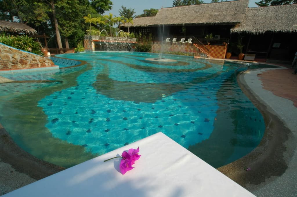 Kampung Tok Senik Hotel - photo 10
