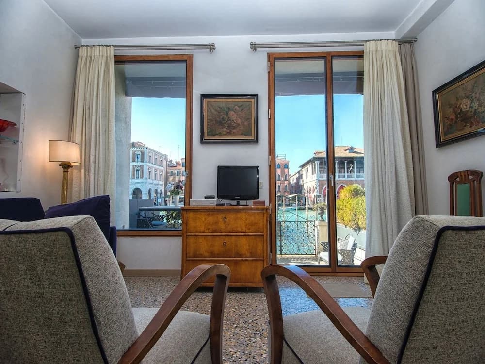 Grimaldi Apartments - photo 6