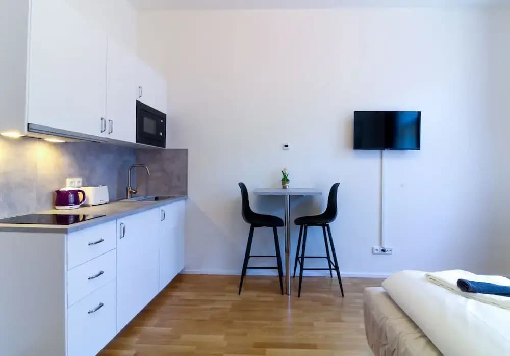 Bouquet Apartments - photo 16