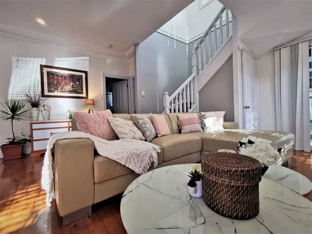Comfy 4 Bedroms Corner House - photo 10