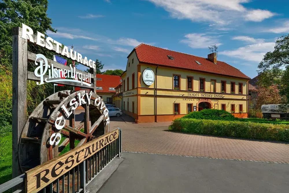 Hotel Selský Dvůr - photo 1