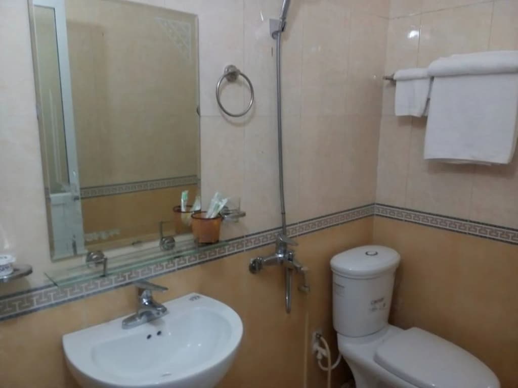 Family Transit Hotel - photo 9