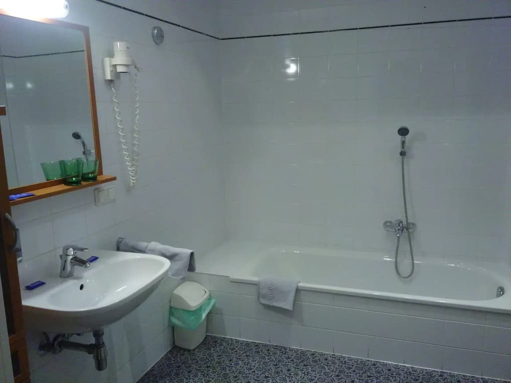 Vienna Comfort Aparthotel - photo 6