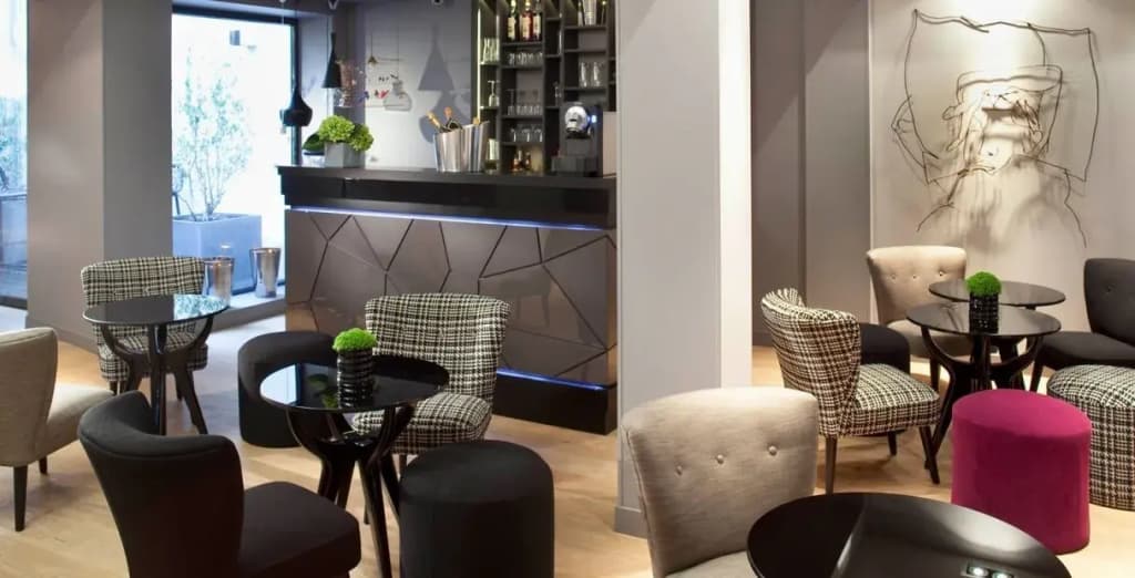 Le Grey Hotel - photo 16
