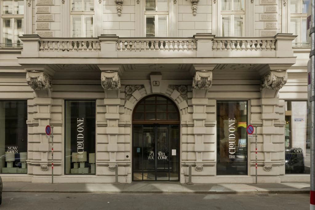 The Cloud One Wien-Staatsoper - photo 25