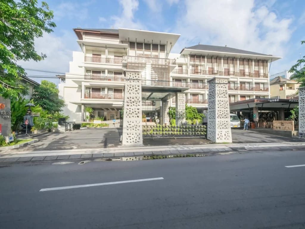 Sun Island Hotel & Spa Kuta - photo 1