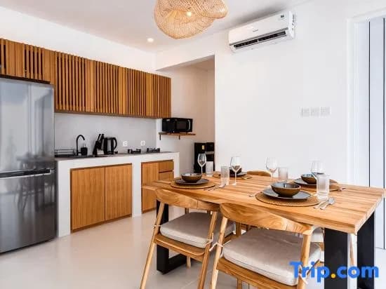 Quiet 2BR Private Pool | Rooftop, Fast WiFi - photo 1
