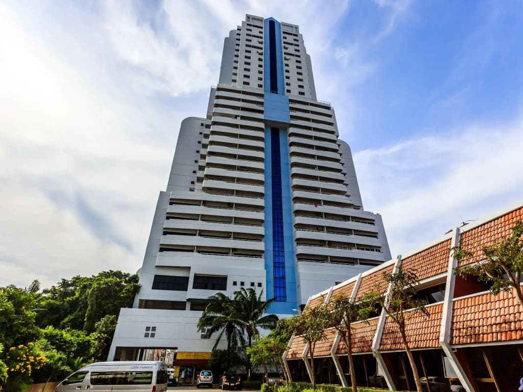 Patong Tower Apartment by Patong TC - main photo
