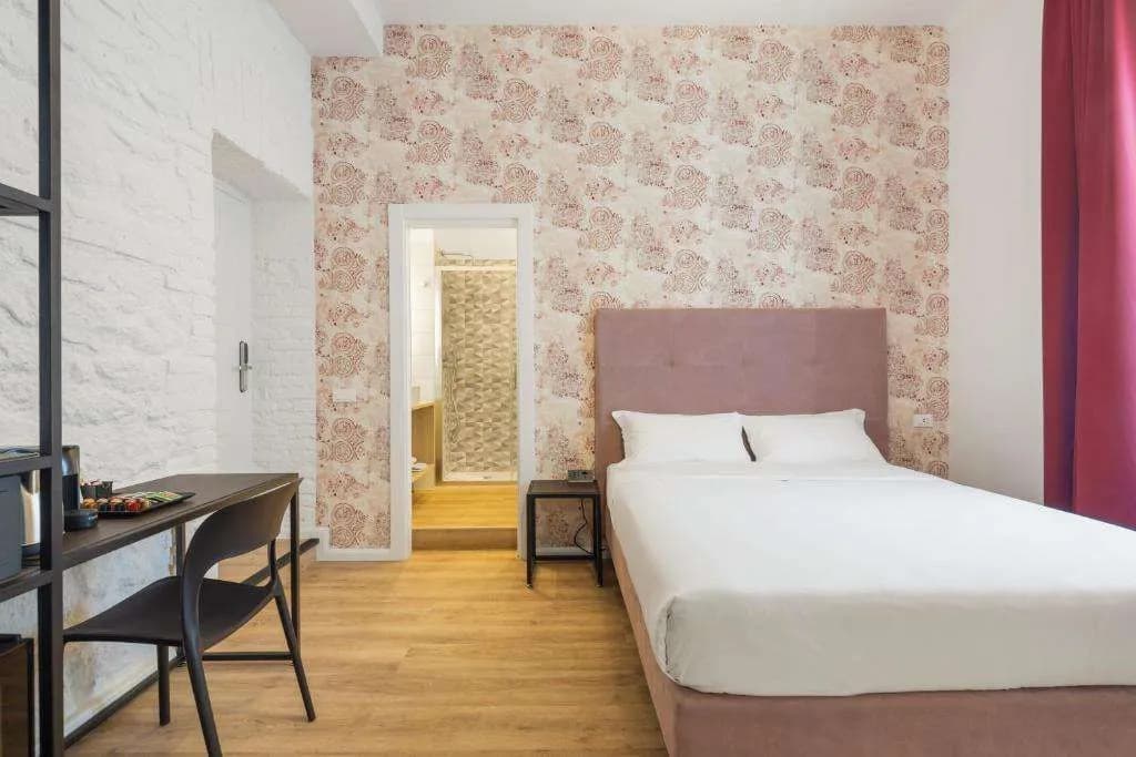 Adelante Rooms - photo 6