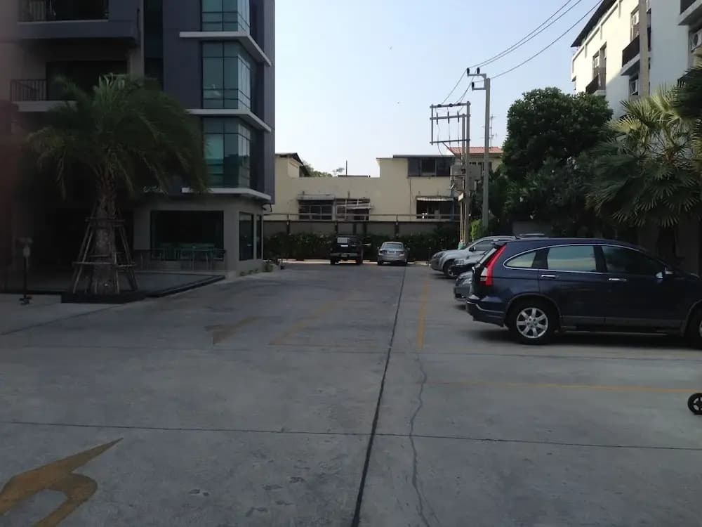 iPREMIUM Sukhumvit 81 - photo 17
