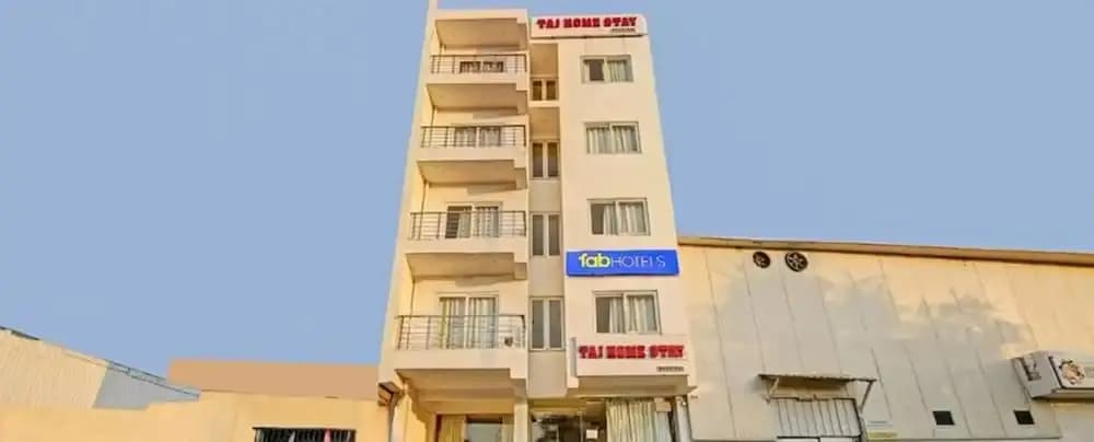 FabHotel Taj Home Stay - photo 1