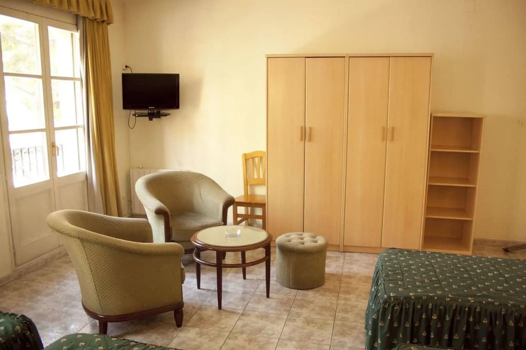 Hostal Bedmates - photo 6