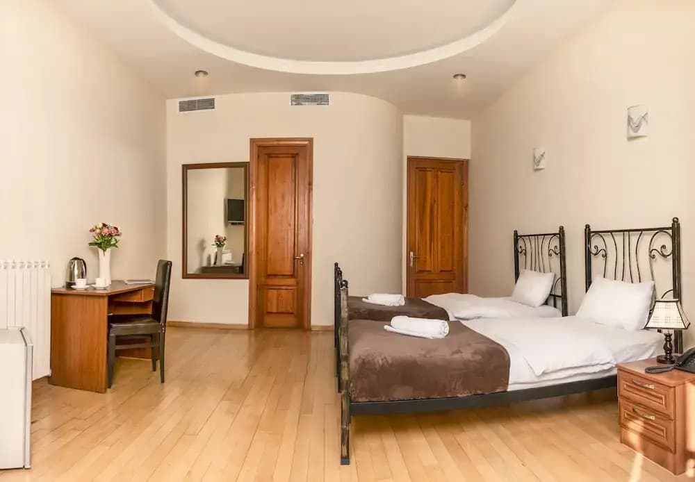 Vaki Hotel - photo 4