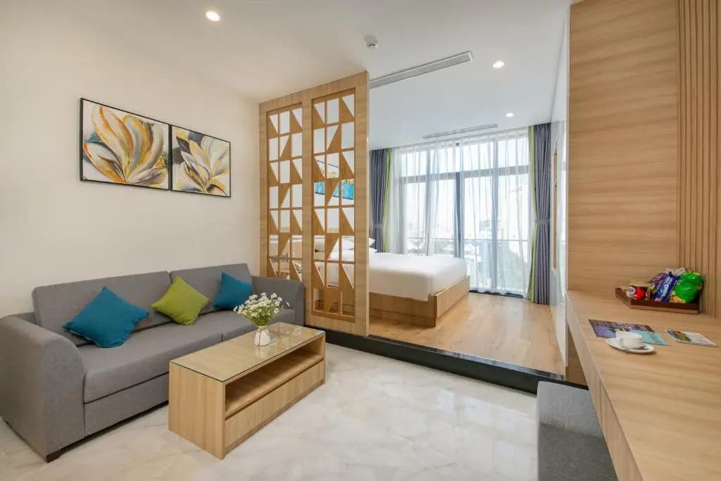 Sun River Hotel & Apartment - photo 4