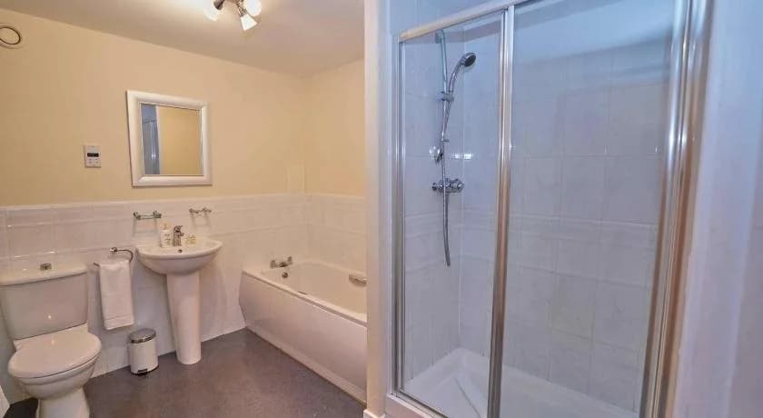 Edinburgh Pearl Apartments - Dalry Gait - photo 43