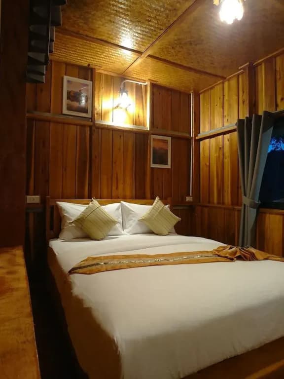 Lanta Para Hut - photo 5