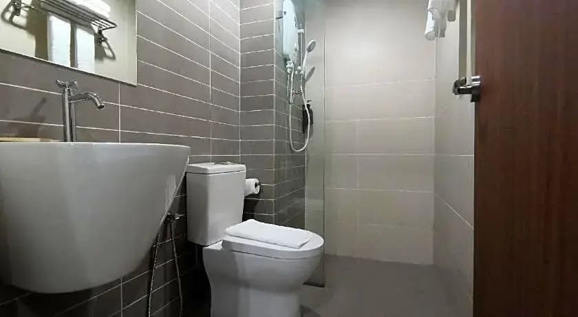 Regatta Suites Kuching - photo 9