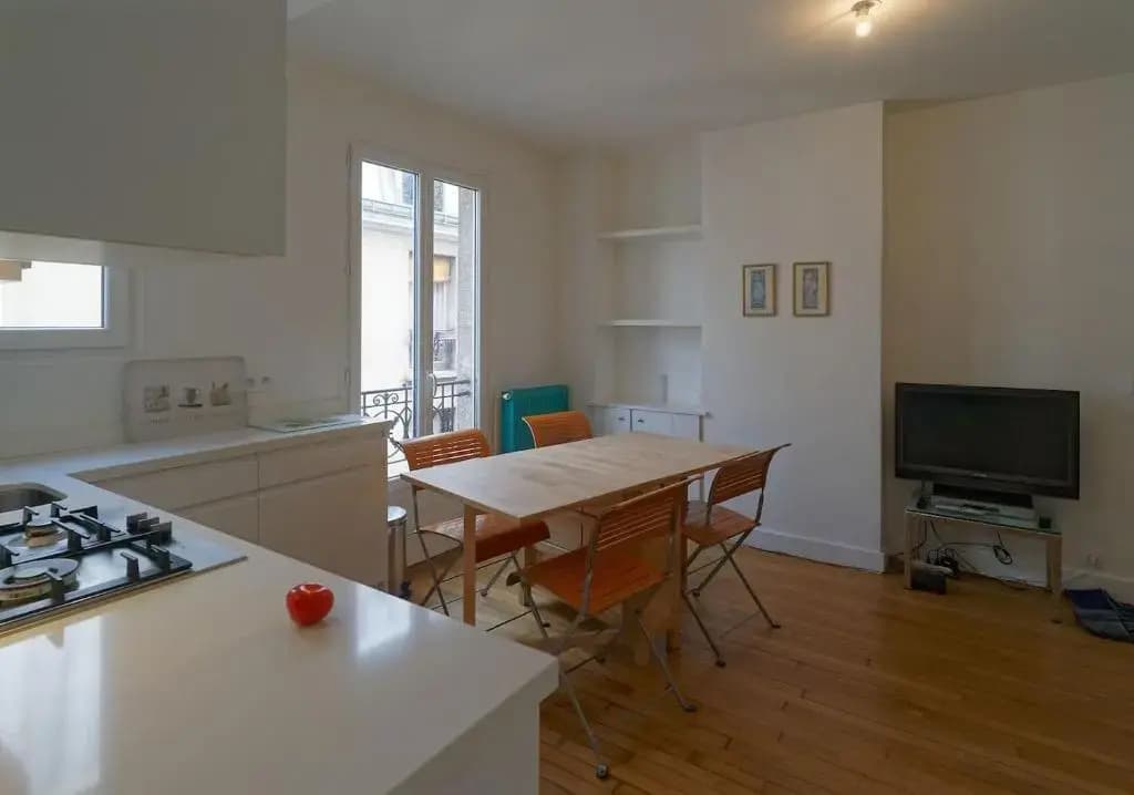 Quiet apartment near Montmartre - photo 8