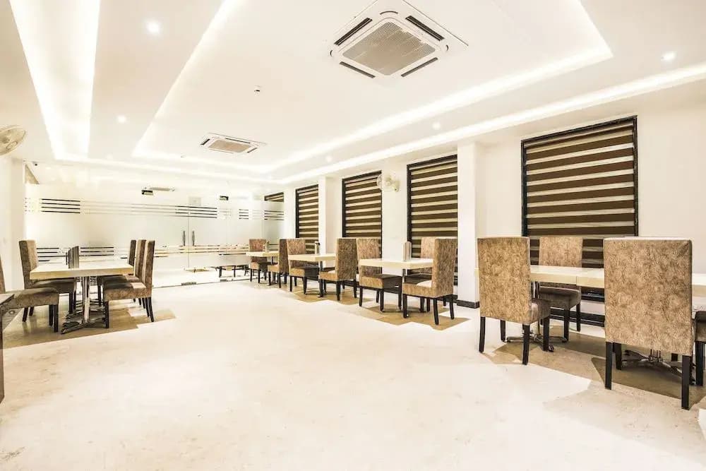 FabHotel GRD Suites - photo 10