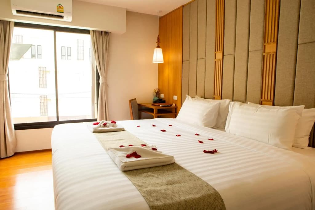 Lanna Thaphae Hotel - photo 2
