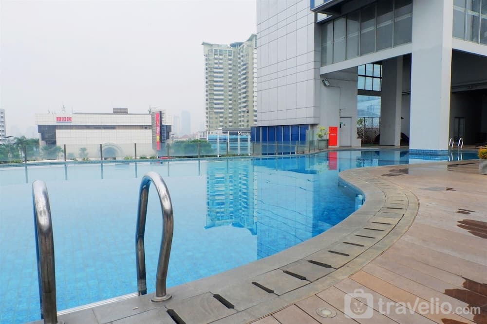 Spacious 2BR Apartment at GP Plaza - photo 25
