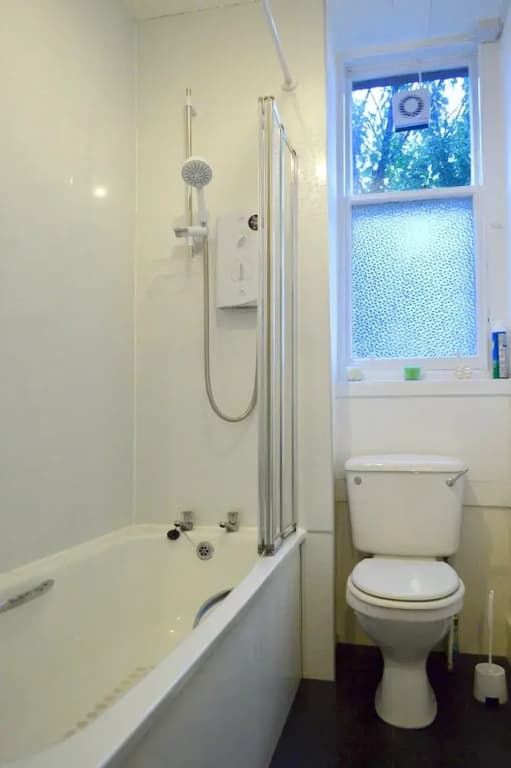 Flat in Stockbridge - photo 4