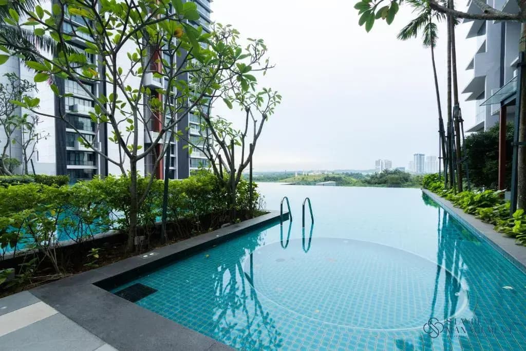 Grand Medini Residence by Stayrene - photo 15