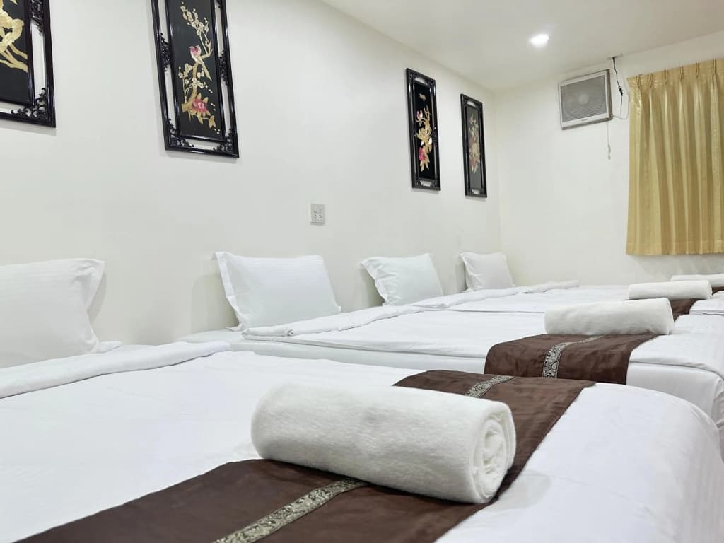 Longzhu Guesthouse - photo 24