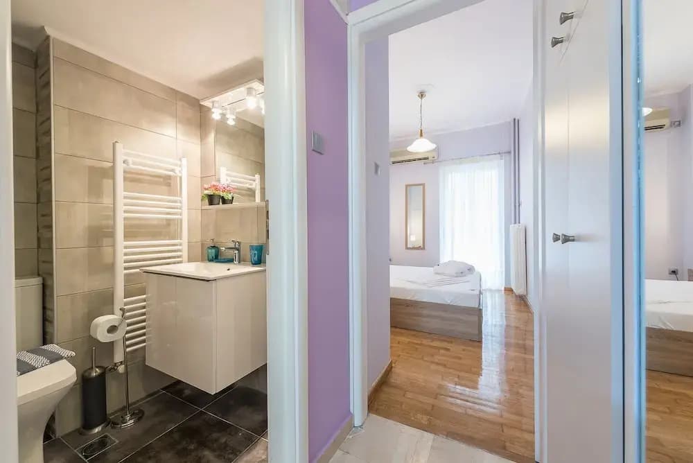 Central & Cozy Apartment With Balcony - photo 9