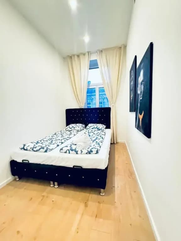 Spacious 3BR Near Kaufpark Alterlaa - photo 1