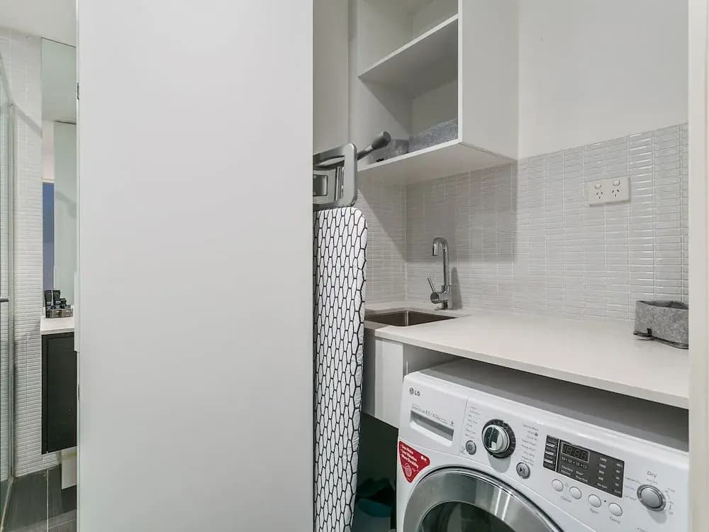 GRATTAN A Premier Location & Modern Space - photo 2