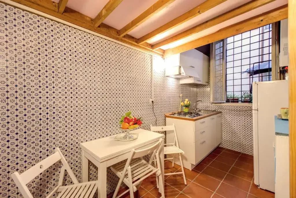 Rhome Apartments - photo 11