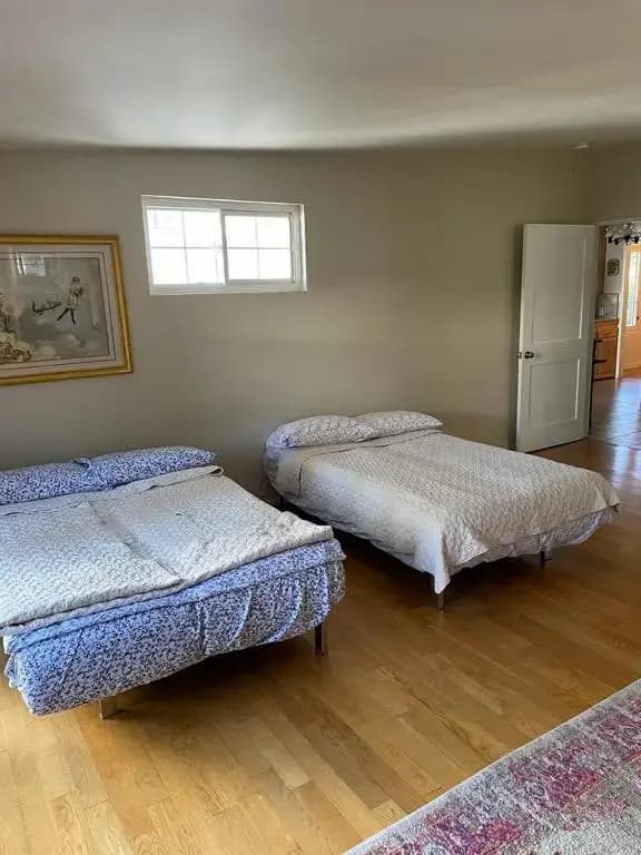 House, walking distance from Universal Studios - main photo