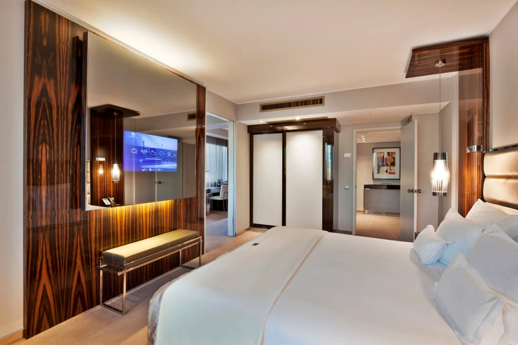 Altis Grand Hotel - photo 6