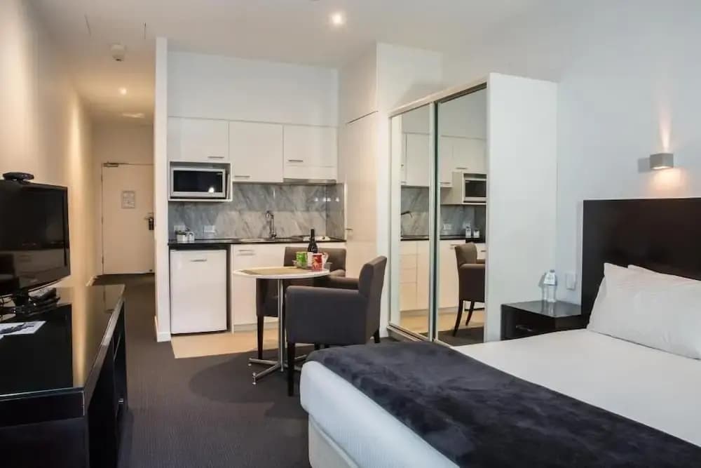 Richmond Central Apartments - photo 6