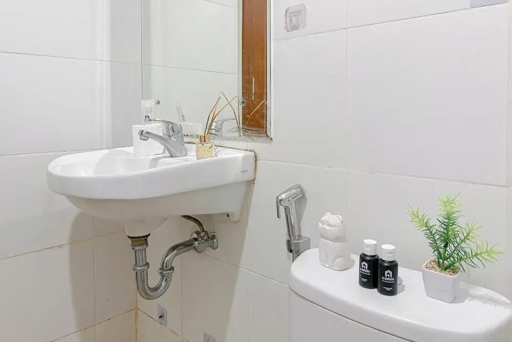Best Choice 2Br At Apartment Vittoria Residence - photo 9