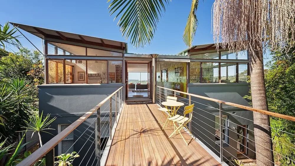 Stunning Architecture with Superb Balmoral Views! - photo 4