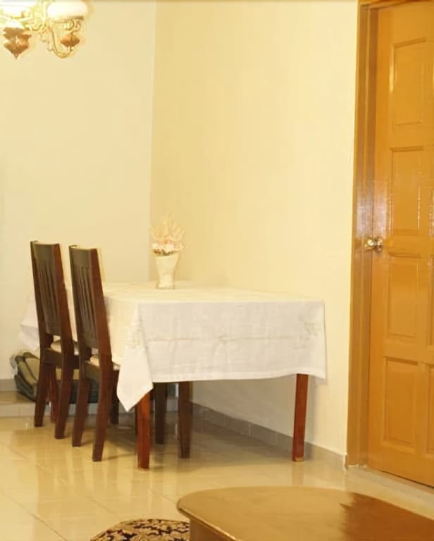 Kencana Homestay - photo 4