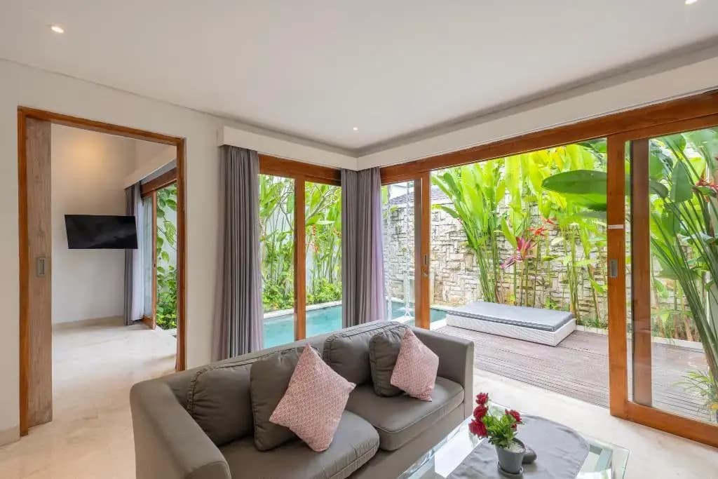 The Jimbaran Beach Villa by Ini Vie Hospitality - photo 6