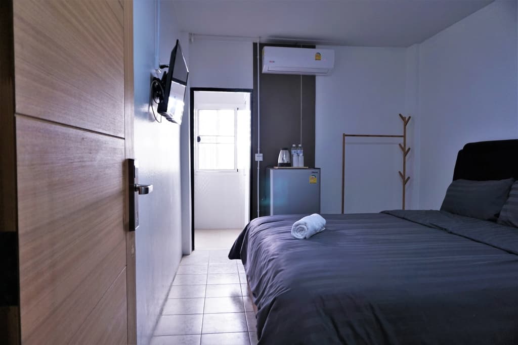 7 House - photo 5