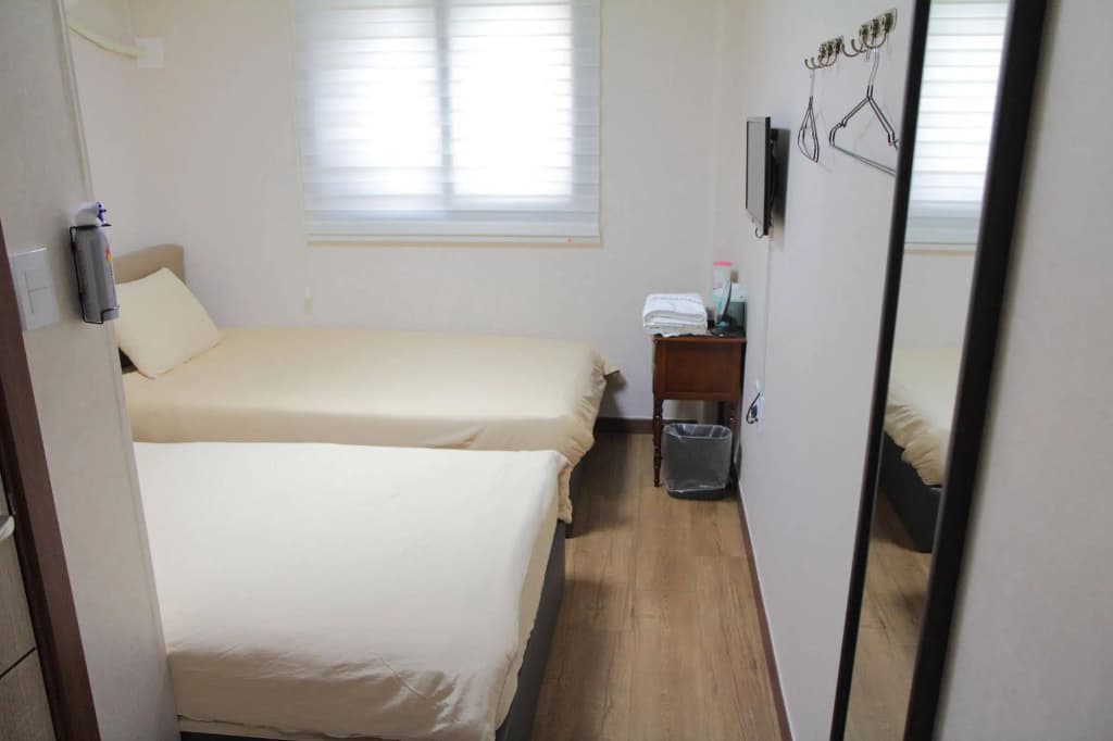 Olive Hostel - photo 6