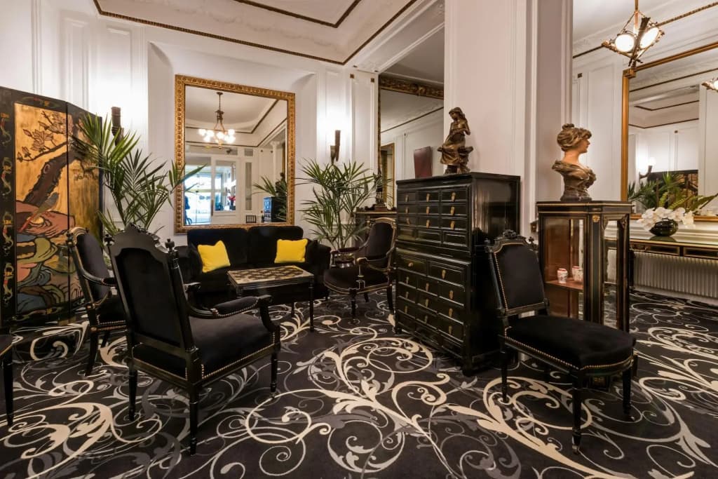 Peyris Opera Hotel - photo 2