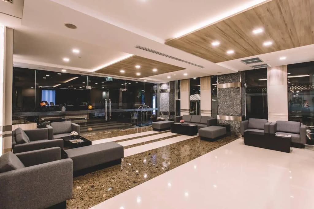 Adelphi Suites Bangkok - photo 22